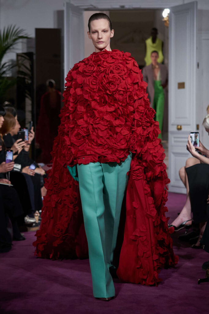Valentino Couture Spring 2024 19